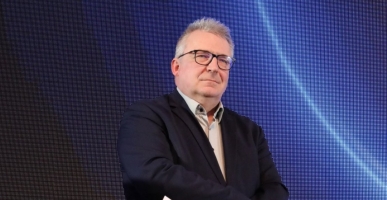 0U9A9205 apkirp2 --7e00a14e033cb8f1a686baf6972494f1.jpg